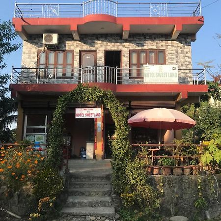 Hotel Sweetland Sauraha Exterior foto